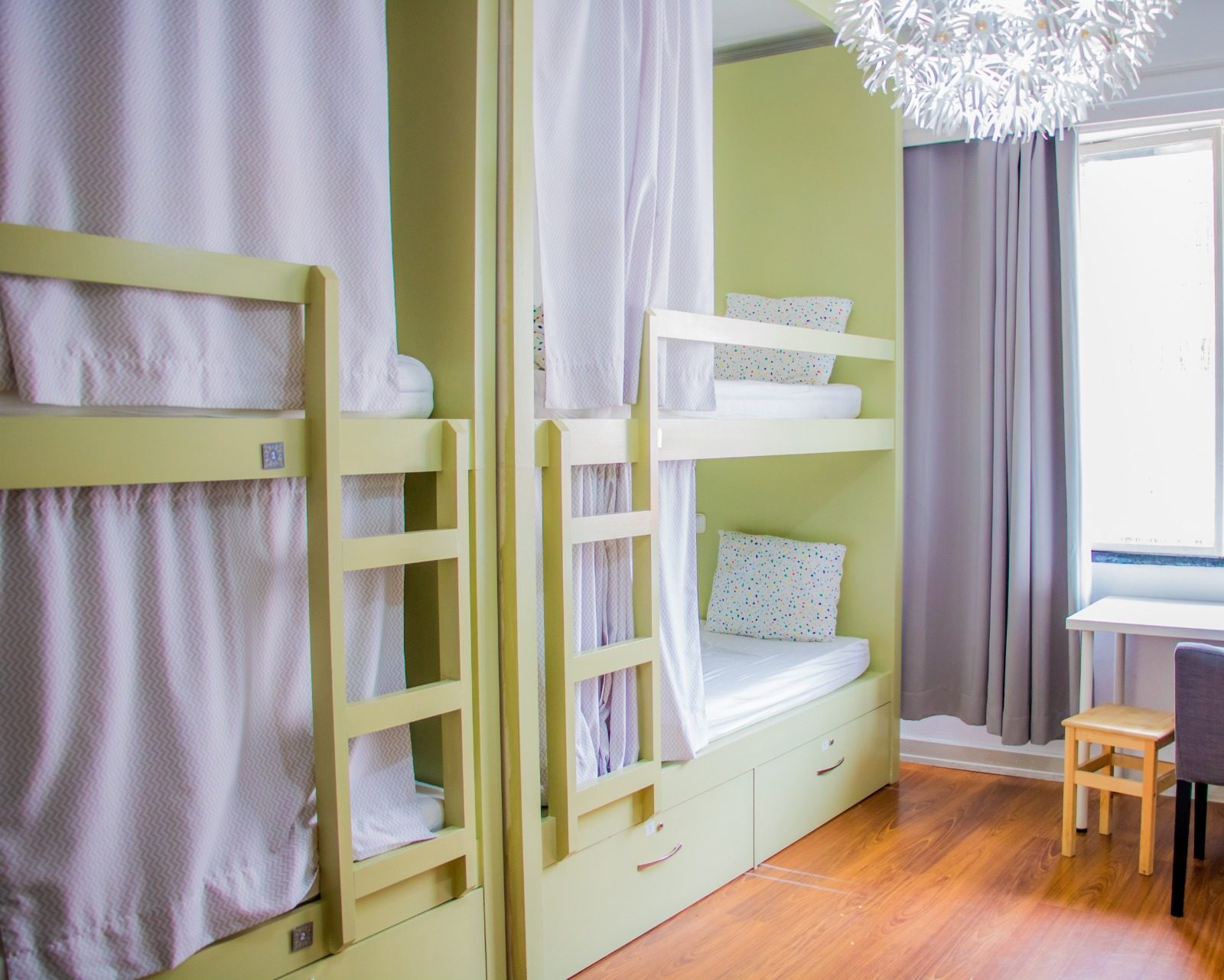 Travel & Live Porto Hostel